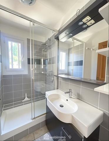 Appartement 100 m² à Saint-Aygulf 83370