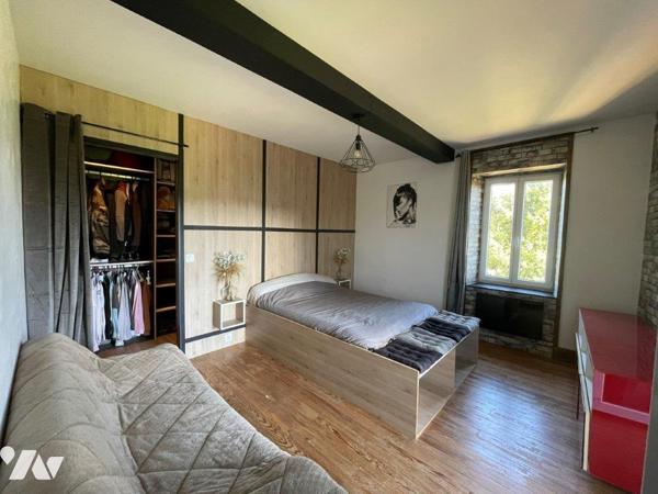 MIELAN (Gers) Maison de village rénovée sur jardinet, tous commerces/commodités à pied