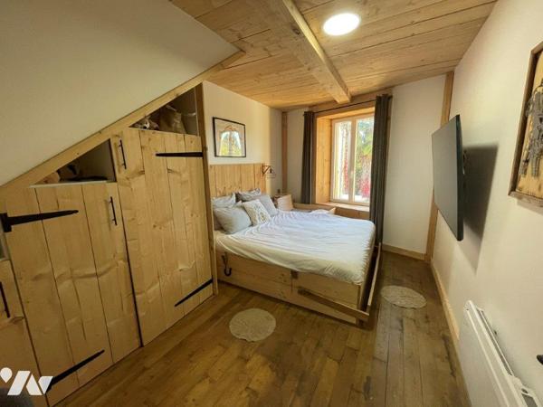 MIELAN (Gers) Maison de village rénovée sur jardinet, tous commerces/commodités à pied