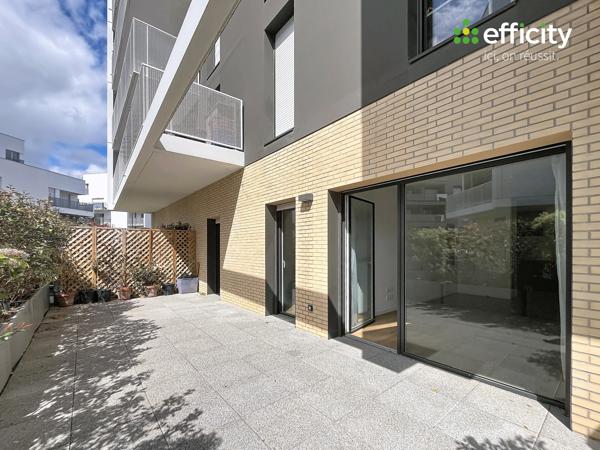 Appartement
         3 pièces
        - 62 m² 226 000 € *