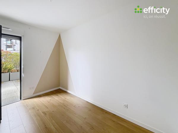 Appartement
         3 pièces
        - 62 m² 226 000 € *