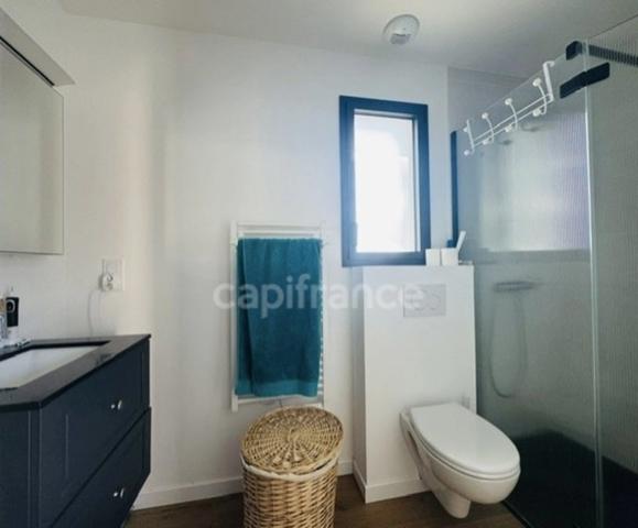 MESQUER - A VENDRE MAISON DE PLAIN-PIED - PROCHE PLAGES ET COMMERCES - PISCINE - 3 CHAMBRES