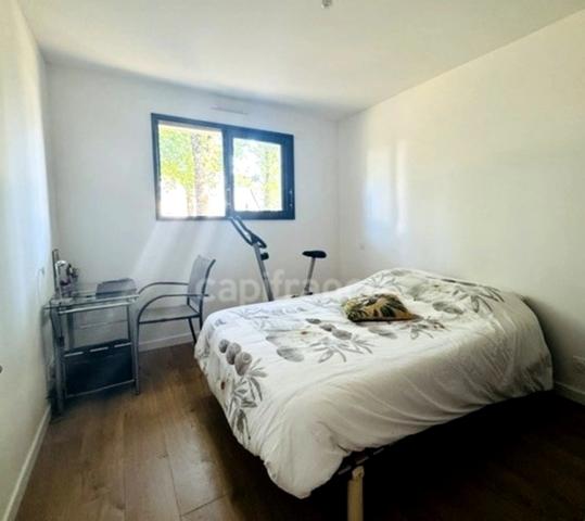 MESQUER - A VENDRE MAISON DE PLAIN-PIED - PROCHE PLAGES ET COMMERCES - PISCINE - 3 CHAMBRES