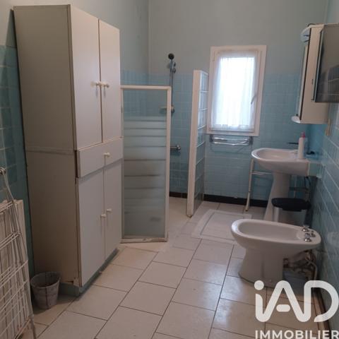 Maison à vendre 6 pièces 172 m² Saint-Bonnet-sur-Gironde