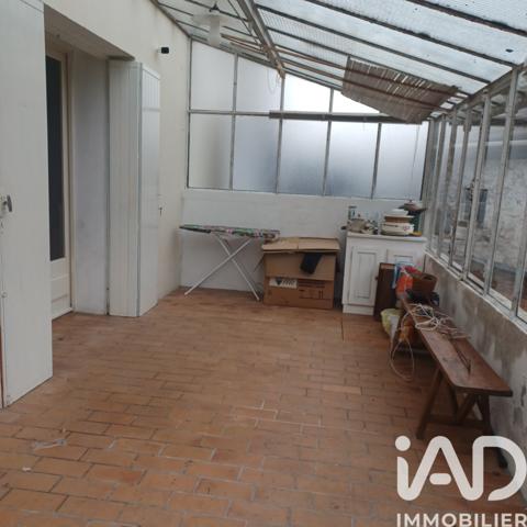 Maison à vendre 6 pièces 172 m² Saint-Bonnet-sur-Gironde