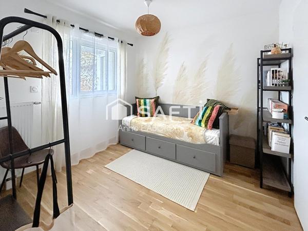 Appartement récent aux prestations haut de gamme.