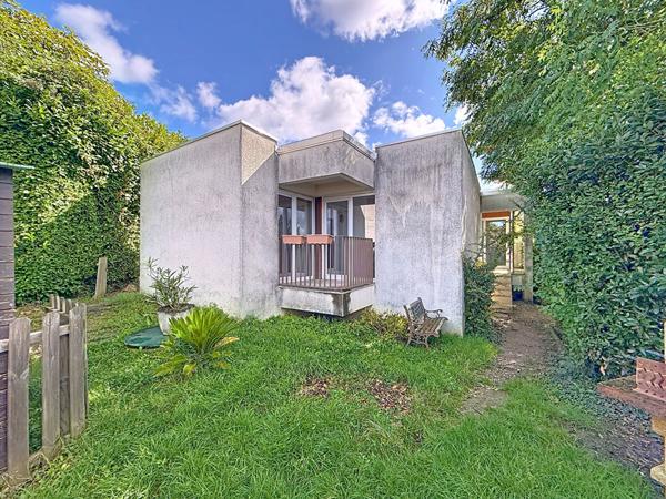 Maison individuelle de 75m2, au centre ville de Meximieux, 3 chambres sur un terrain de 347 m2