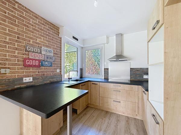 Maison individuelle de 75m2, au centre ville de Meximieux, 3 chambres sur un terrain de 347 m2