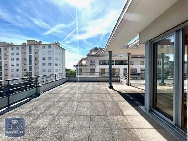 Appartement à louer 4 pièces 101.85m² Lyon 1er Arrondissement (69001)
