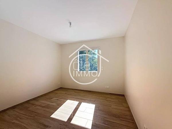 Vélines : Maison neuve, 2 suites parentales