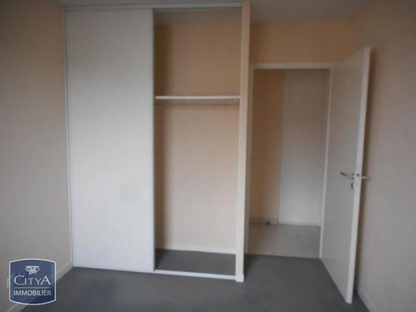 Appartement à louer 2 pièces 48.27m² Limoges (87100)