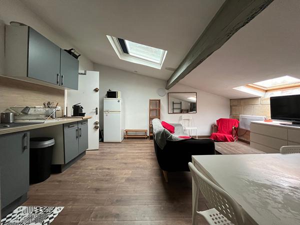 Bordeaux - Place de la Victoire : Appartement T1 bis  de 23 m2 !