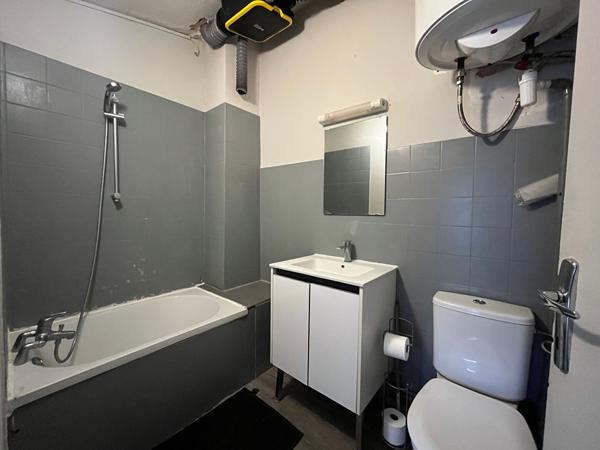 Bordeaux - Place de la Victoire : Appartement T1 bis  de 23 m2 !