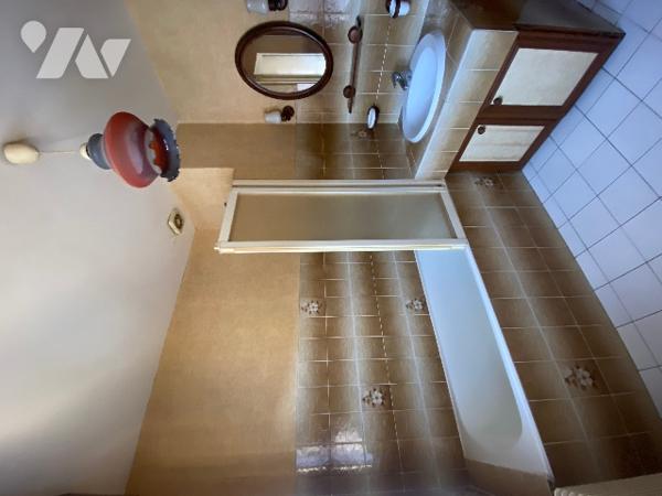 ETAPLES 
Centre ville 
Maison 85 m2 2 chambres avec cour