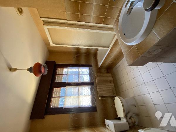 ETAPLES 
Centre ville 
Maison 85 m2 2 chambres avec cour