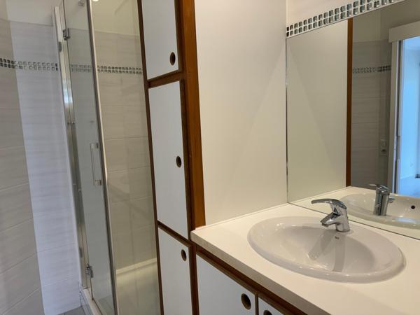 Maison mitoyenne proche Dothemare