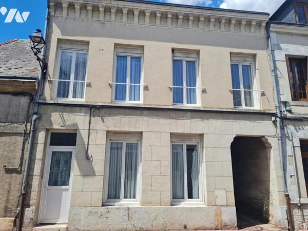 MAISON DE VILLE - A VENDRE - MONTOIRE/ LOIR ( 41800)