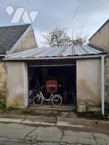 MAISON DE VILLE - A VENDRE - MONTOIRE/ LOIR ( 41800)