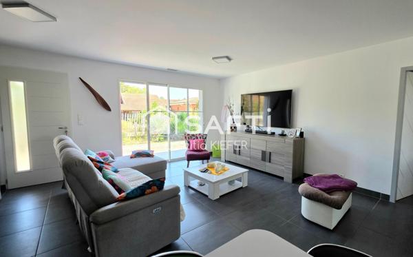 ENSEMBLE IMMOBILIER AVEC TERRAIN DE 10 700 M2