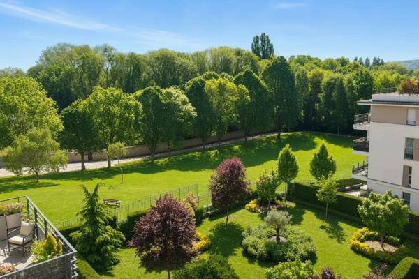 Appartement à vendre 3 pièces T3 VILLEPREUX (78) balcon box dernier étage