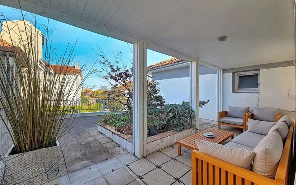 Maison à vendre    5 pièces • 223 m2 Pau