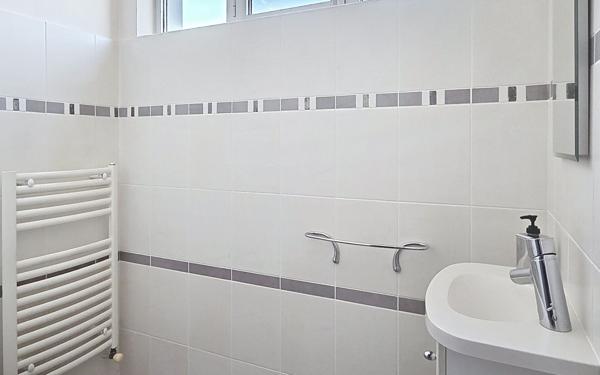 Maison à vendre    5 pièces • 223 m2 Pau