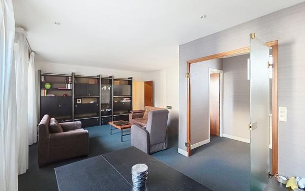 Maison à vendre    5 pièces • 223 m2 Pau