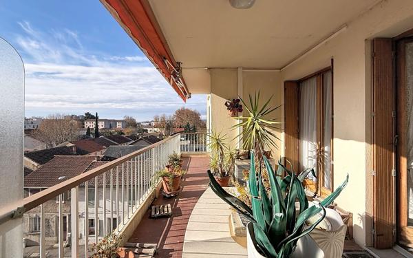 Appartement à vendre    4 pièces •  Avignon