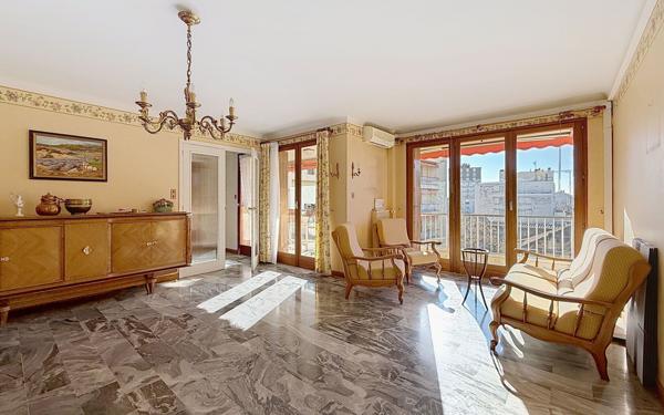 Appartement à vendre    4 pièces •  Avignon