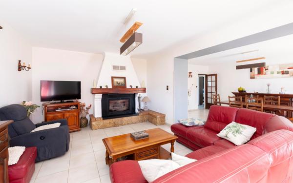 Maison à vendre    5 pièces •  Saint-Aubin