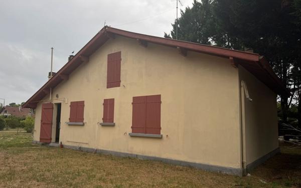 Maison à vendre    4 pièces •  Parentis-en-Born