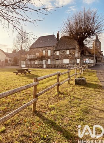 Maison à vendre 6 pièces 141 m² Neuvéglise-sur-Truyère