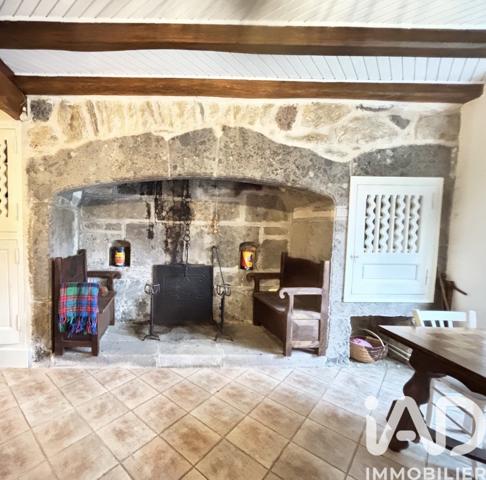 Maison à vendre 6 pièces 141 m² Neuvéglise-sur-Truyère