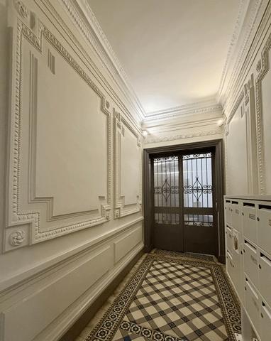 Bordeaux centre, coeur historique, superbe appartement Haussmanien 129 m2, au 4 ème étage avec ascenseur, 3/4 chambres