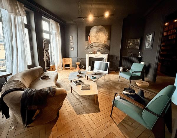 Bordeaux centre, coeur historique, superbe appartement Haussmanien 129 m2, au 4 ème étage avec ascenseur, 3/4 chambres