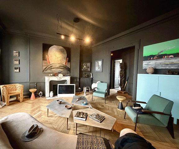Bordeaux centre, coeur historique, superbe appartement Haussmanien 129 m2, au 4 ème étage avec ascenseur, 3/4 chambres