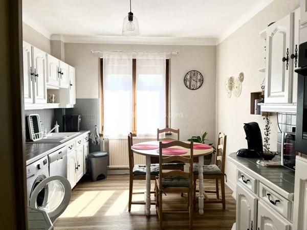 Vente                                                      Maison
                        
                     6 pièces                      126 m2                     à Ostheim