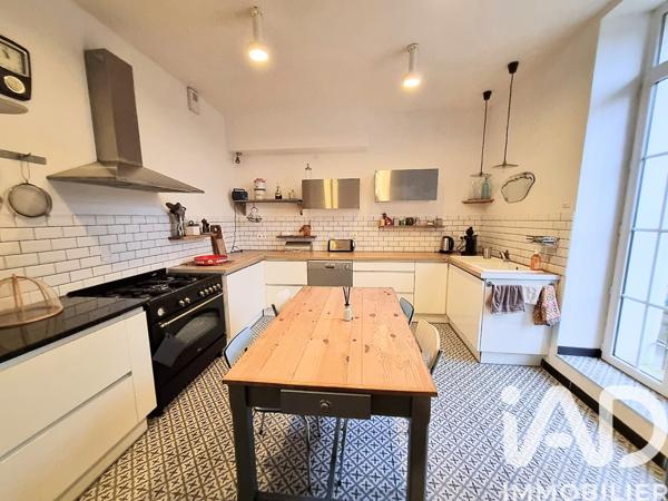 Maison à vendre 7 pièces 181 m² Laval-Pradel