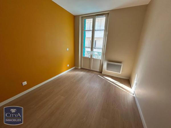 Appartement à louer 3 pièces 61.9m² Vichy (03200)