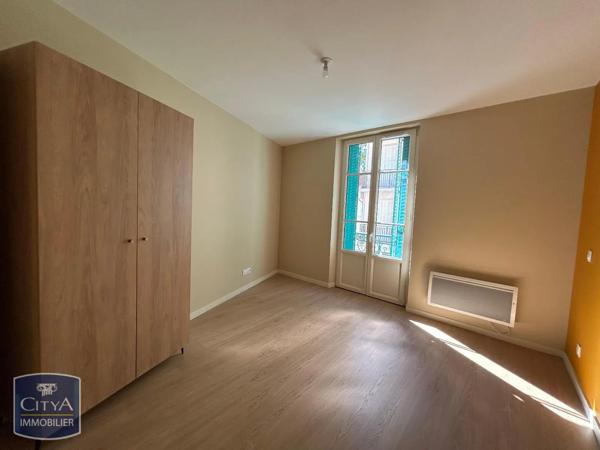 Appartement à louer 3 pièces 61.9m² Vichy (03200)