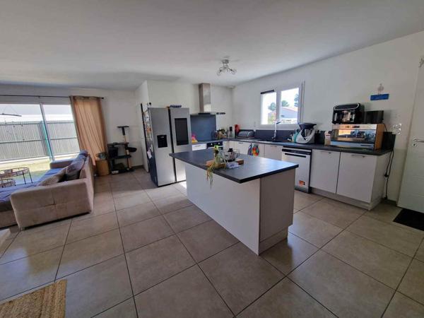 Maison 4 pièce(s) 3 chambre(s) 99 m²