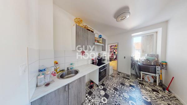 Immeuble de 270 m² idéalement situé à proximité immédiate des transports en commun à Mulhouse !