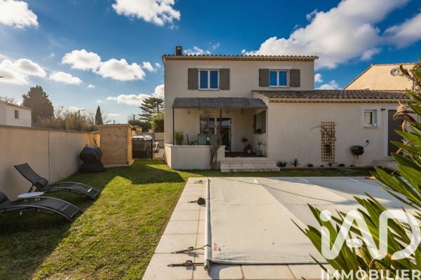 Maison à vendre 6 pièces 110 m² Rochefort-du-Gard