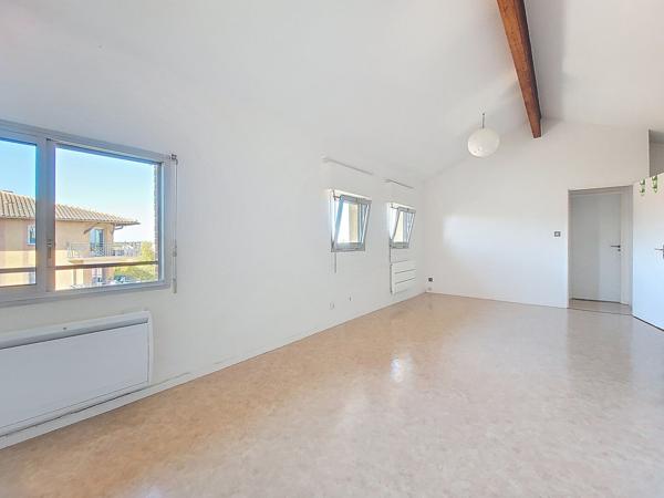 A VENDRE - CUGNAUX centre ville - Studio de 36m² avec place de parking