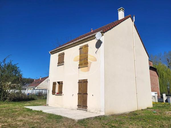 Vente                                                      Maison
                        
                     5 pièces                      90 m2                     à Saint-Aubin