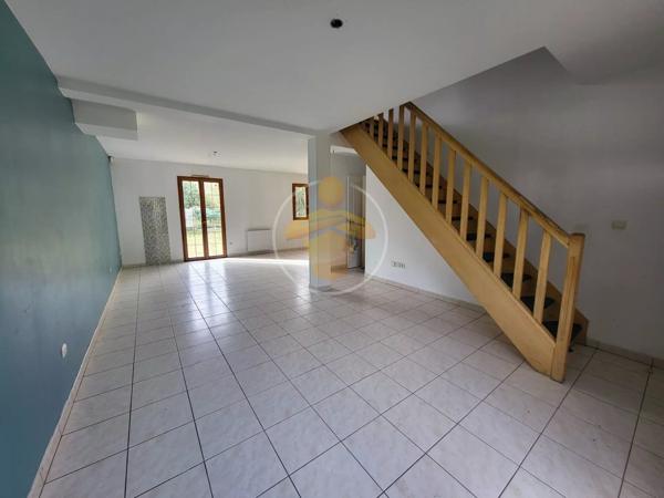 Vente                                                      Maison
                        
                     5 pièces                      90 m2                     à Saint-Aubin