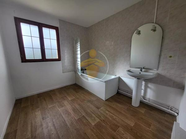 Vente                                                      Maison
                        
                     5 pièces                      90 m2                     à Saint-Aubin