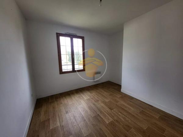 Vente                                                      Maison
                        
                     5 pièces                      90 m2                     à Saint-Aubin
