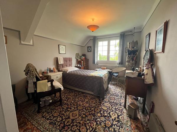 Maison néo-bretonne de 125 m² avec vie de plain-pied sur terrain d'environ 2 600 m²