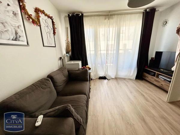 Appartement à louer 2 pièces 39.01m² Bobigny (93000)